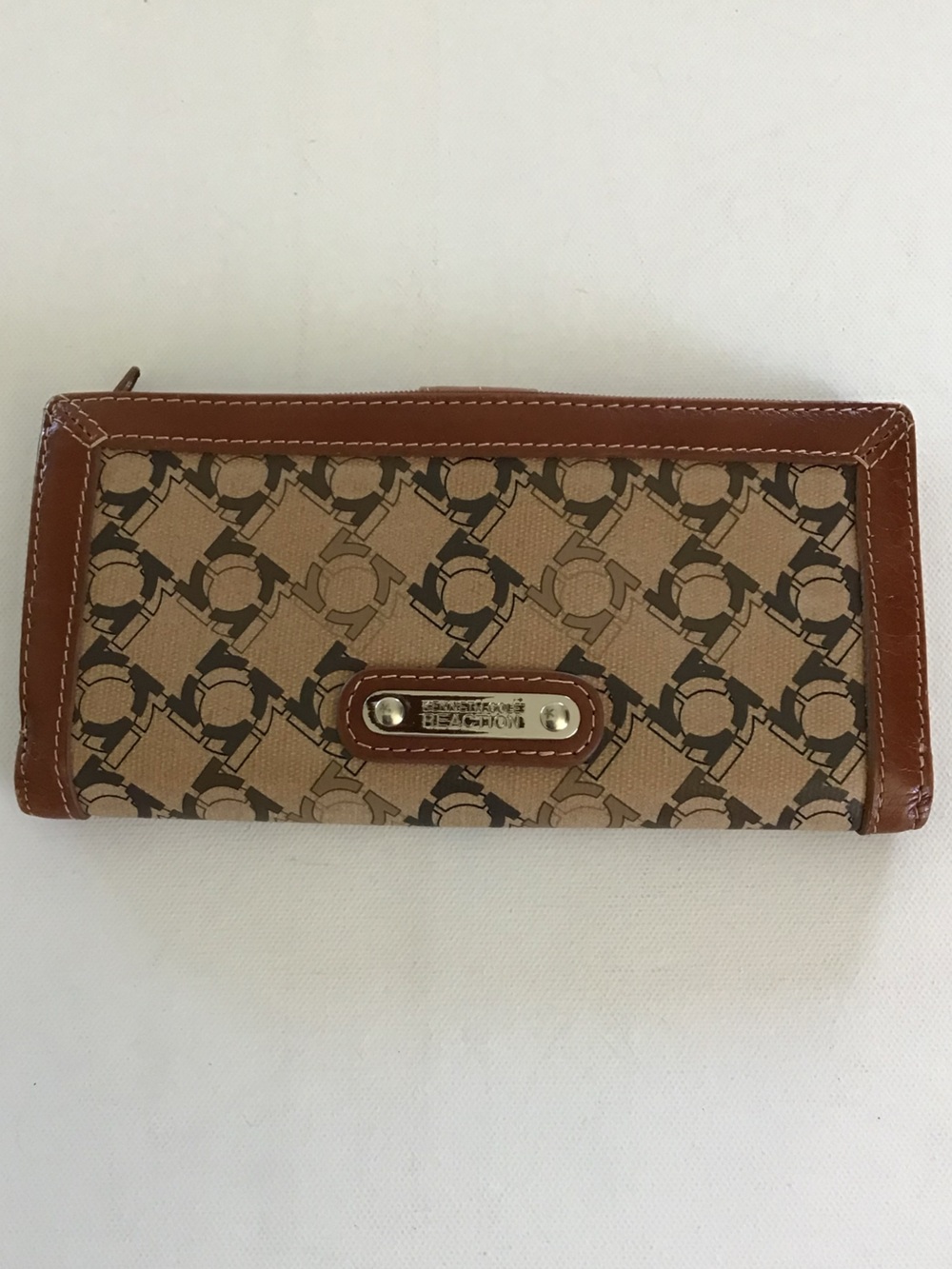 Kennith Cole Reaction Tan Canvas and Brown Leather Zip Wallet